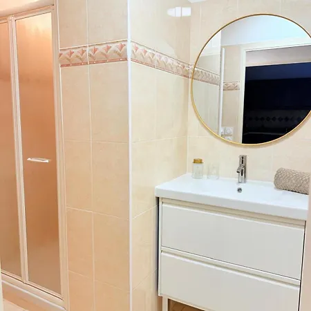 Les 3 Iles 2 Pieces Climatise A 50 M Des Plages Апартаменты