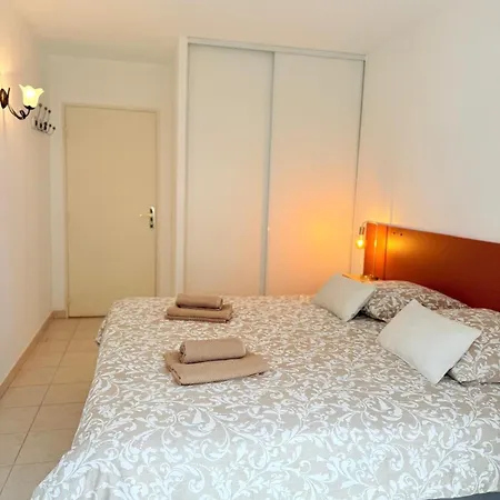 Апартаменты Les 3 Iles 2 Pieces Climatise A 50 M Des Plages Антиб