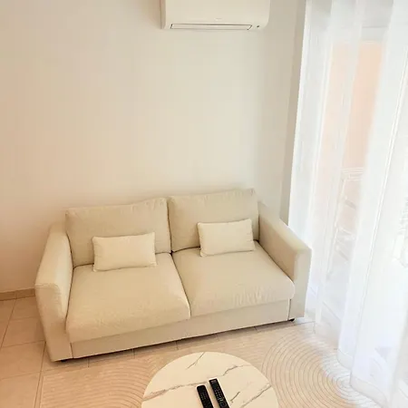 Апартаменты Les 3 Iles 2 Pieces Climatise A 50 M Des Plages Антиб