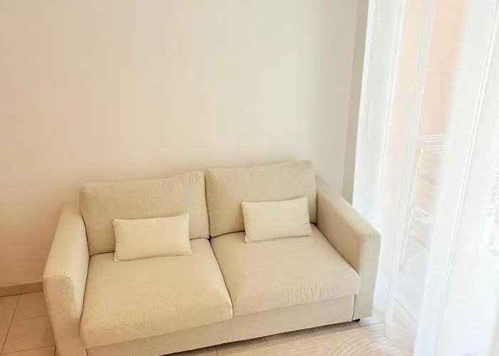 アパート Les 3 Iles 2 Pieces Climatise A 50 M Des Plages アンティーブ